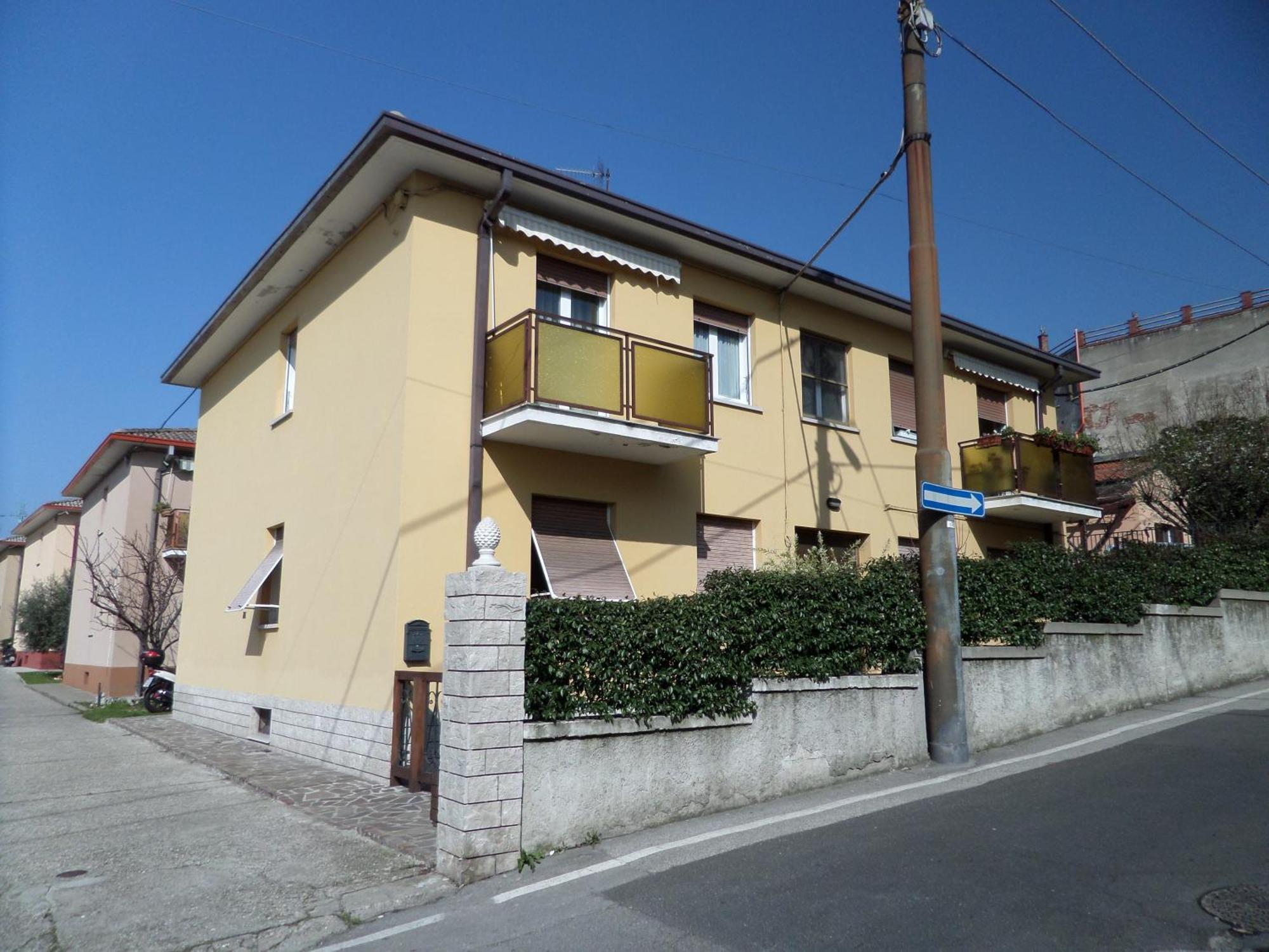 Ferienwohnung Le Rose Triest Exterior foto