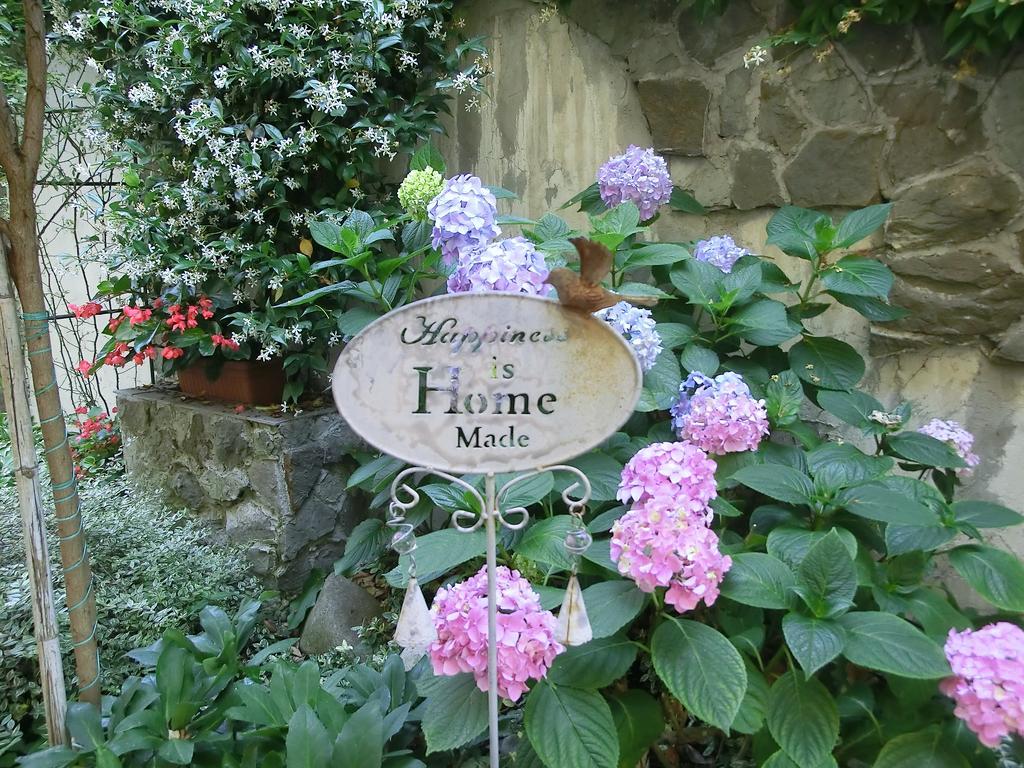 Ferienwohnung Le Rose Triest Exterior foto